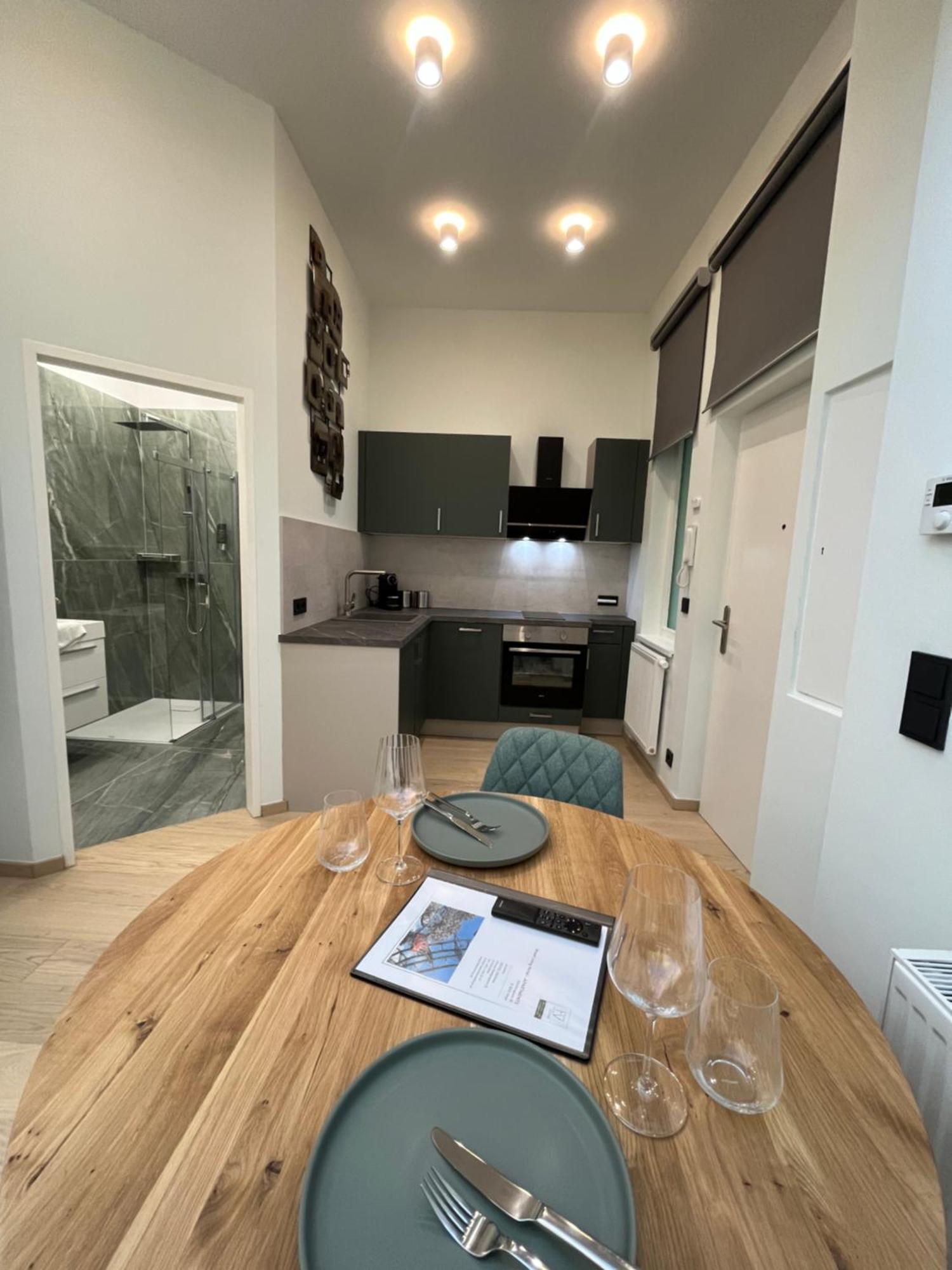 Street Living Hotel - Apartments Wien Eksteriør billede